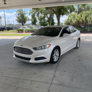 FORD FUSION SE - 1