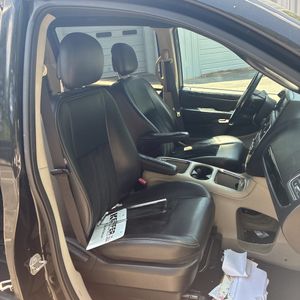 2017 Dodge GRAND CARAVAN SXT — миниатюра 32
