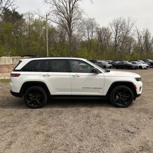 JEEP GRAND CHEROKEE - 10