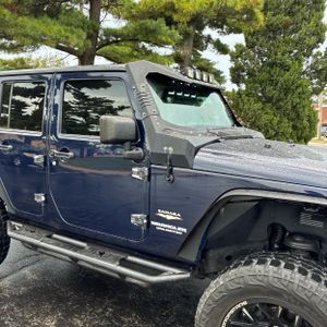 صورة 13 لـ 2013 JEEP WRANGLER UNLIMITED SAHARA