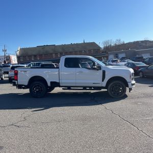 FORD F-250 SUPER DUTY LARIAT - 10