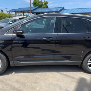 FORD EDGE SEL - 3