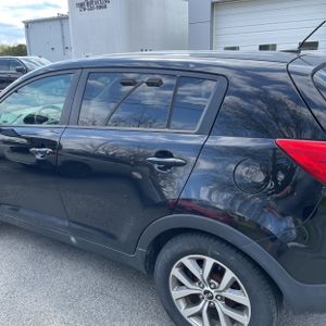 KIA SPORTAGE LX - 6