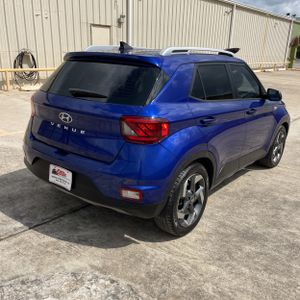 HYUNDAI VENUE LIMITED - 8