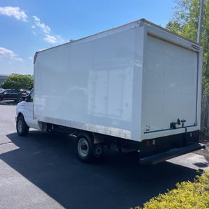 FORD E-350 CUTAWAY - 5
