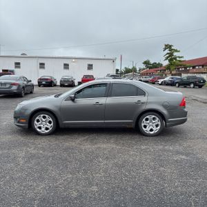FORD FUSION SE - 3