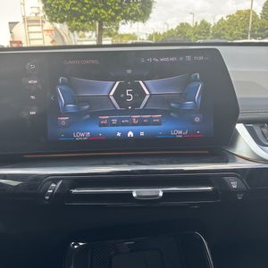2025 BMW X1 XDRIVE28I — миниатюра 38