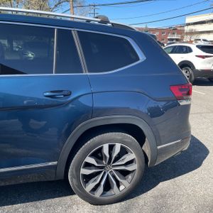 VOLKSWAGEN ATLAS V6 SEL PREMIUM R-LINE 4MOTION - 6