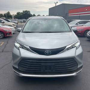 2022 Toyota SIENNA LE 8-PASSENGER 照片 14