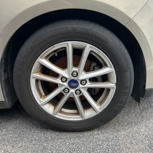 صورة مصغرة 13 لـ 2016 FORD FOCUS SE
