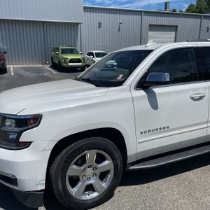 CHEVROLET SUBURBAN LTZ - 2