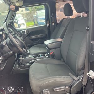 2021 JEEP WRANGLER WILLYS thumbnail 31