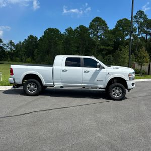 2022 RAM 3500 LARAMIE 照片 10