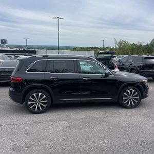 MERCEDES-BENZ GLB - 8