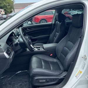 2019 Honda ACCORD EX-L thumbnail 31