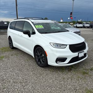 2025 Chrysler PACIFICA LIMITED — миниатюра 12