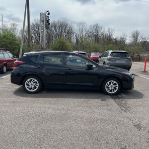 SUBARU IMPREZA BASE - 10