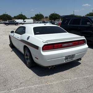 2013 Dodge CHALLENGER R/T PLUS — фото 5