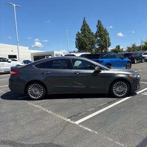 FORD FUSION TITANIUM - 10