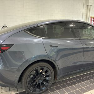 TESLA MODEL Y LONG RANGE - 8