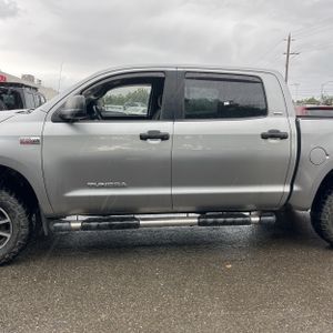 TOYOTA TUNDRA - 3