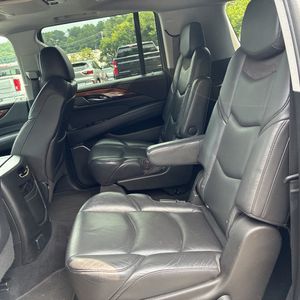 صورة 31 لـ 2018 Cadillac ESCALADE ESV LUXURY