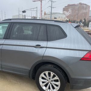 VOLKSWAGEN TIGUAN S - 6