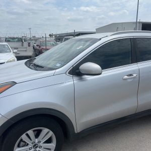 KIA SPORTAGE LX - 2