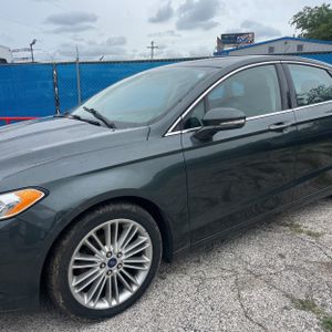FORD FUSION SE - 2
