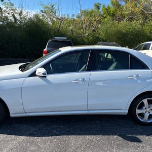 MERCEDES-BENZ E-CLASS - 4