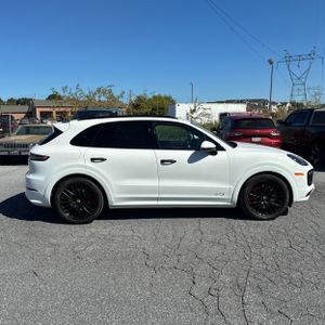 صورة 10 لـ 2021 Porsche CAYENNE GTS