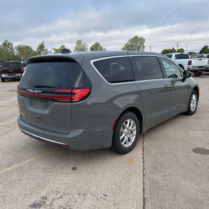CHRYSLER PACIFICA SELECT - 8