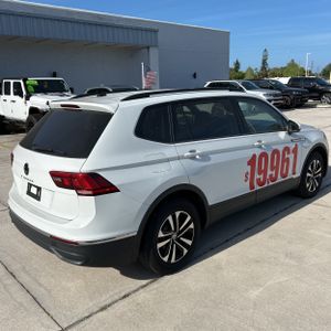 VOLKSWAGEN TIGUAN S - 8