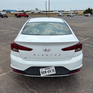 2019 Hyundai ELANTRA SE 照片 7