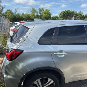 2022 Mitsubishi OUTLANDER SPORT ES 照片 8