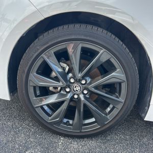 صورة مصغرة 17 لـ 2025 Toyota COROLLA HATCHBACK XSE