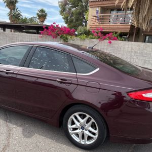 FORD FUSION SE - 6