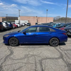 HYUNDAI ELANTRA SEL - 3