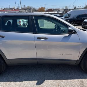 JEEP CHEROKEE SPORT - 10