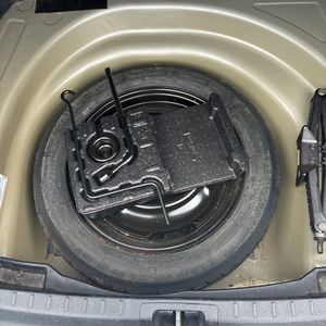 2018 Toyota COROLLA LE thumbnail 43