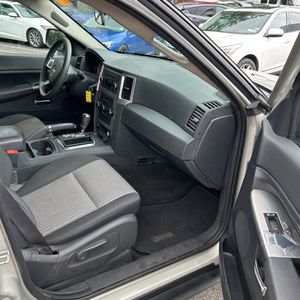 صورة مصغرة 33 لـ 2010 JEEP GRAND CHEROKEE LAREDO