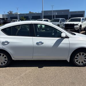 صورة مصغرة 11 لـ 2014 Nissan VERSA SV