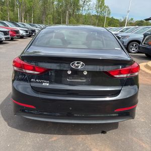 HYUNDAI ELANTRA SE - 7