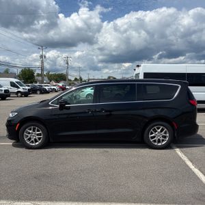 صورة 3 لـ 2024 Chrysler PACIFICA TOURING L