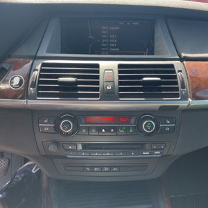 صورة 37 لـ 2013 BMW X5 XDRIVE50I