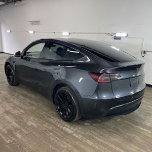 TESLA MODEL Y LONG RANGE - 5