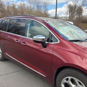 CHRYSLER PACIFICA LIMITED - 9