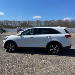 KIA SORENTO EX V6 - 3