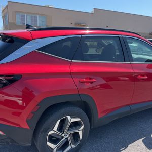 HYUNDAI TUCSON LIMITED - 9