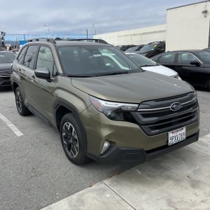 2025 Subaru FORESTER PREMIUM — миниатюра 12
